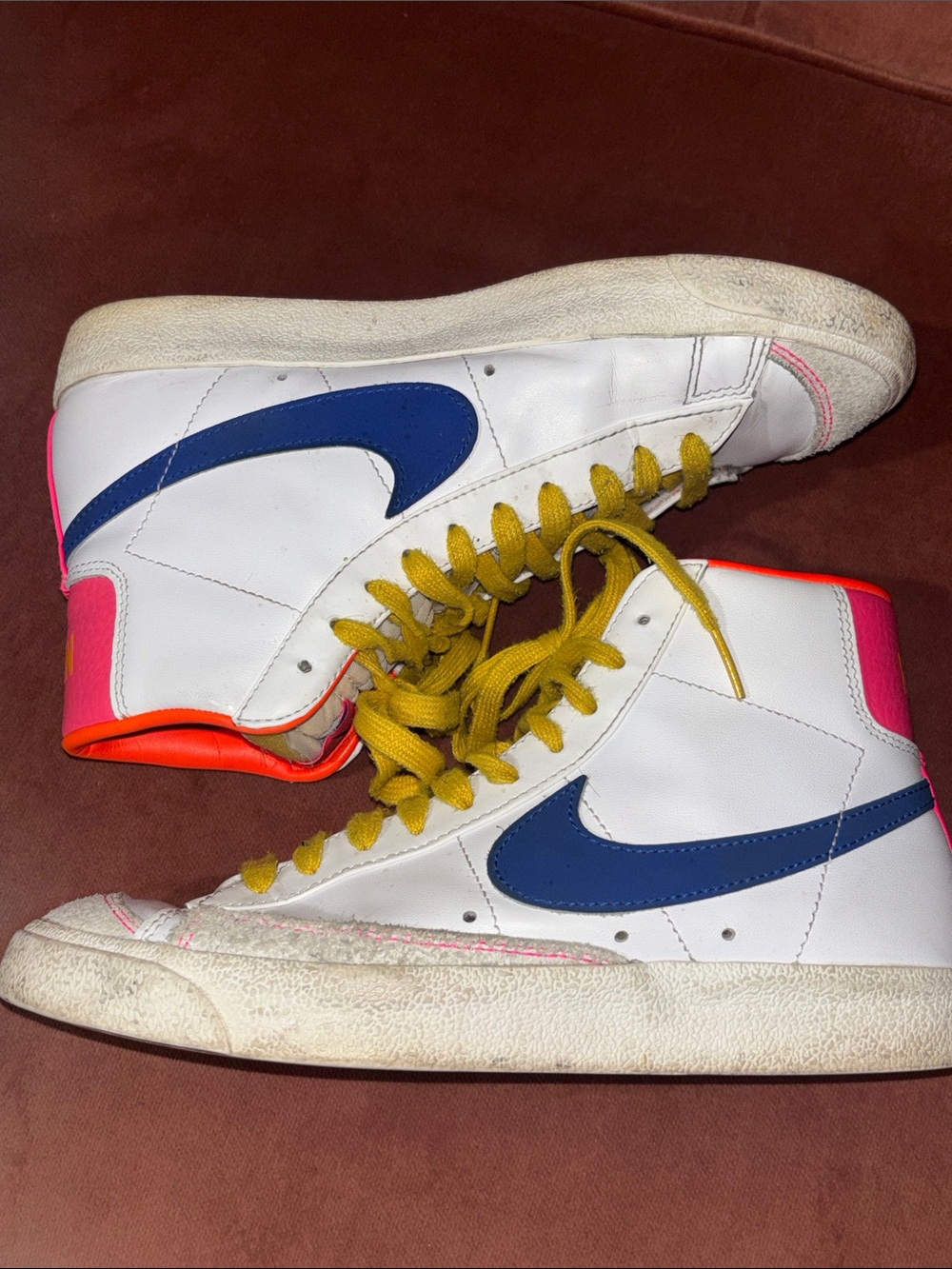 Nike Blazer mid ‘77 white chartreuse hyper pink high top sneakers neon accent 8 - Picture 3 of 15